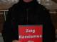Zeig Rassismus die rote Karte